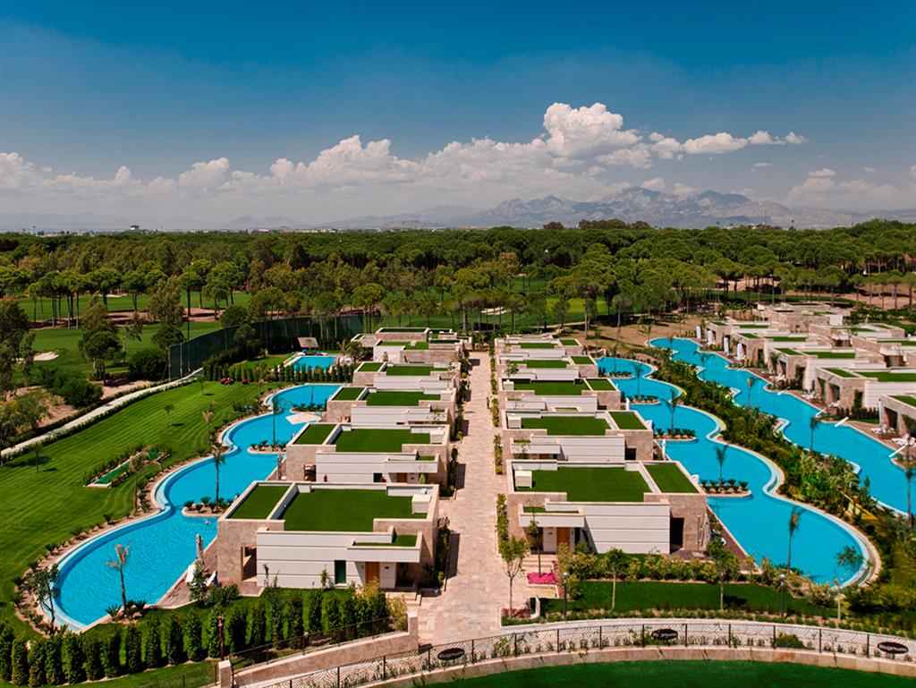 titanic deluxe golf hotel 3